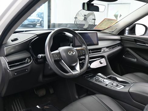 Used 2023 INFINITI QX60 Luxe w/ Performance Audio Package image 12