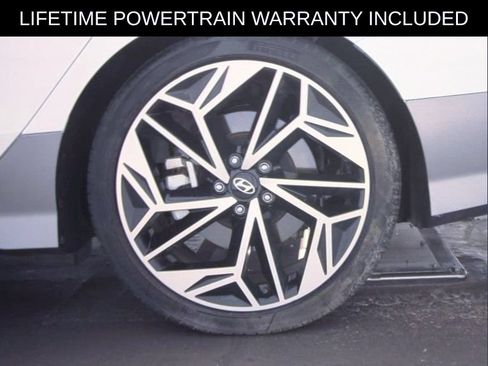 Used 2024 Hyundai Ioniq 6 SEL RWD image 10