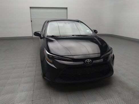 Used 2021 Toyota Corolla LE image 14