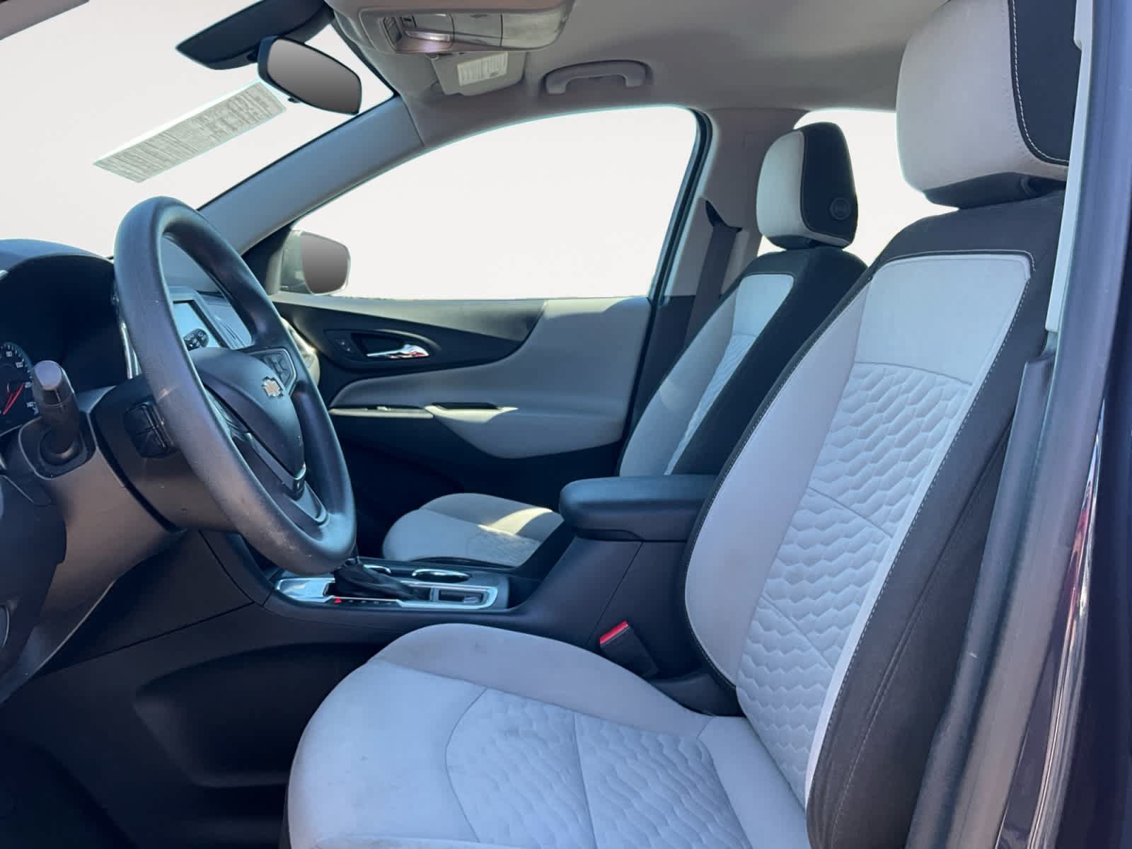 Used 2018 Chevrolet Equinox LS FWD image 9