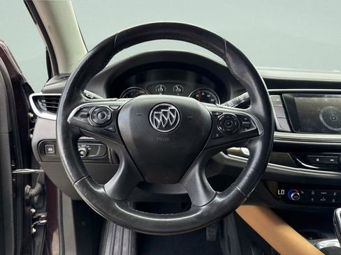 Used 2018 Buick Enclave Essence FWD image 40