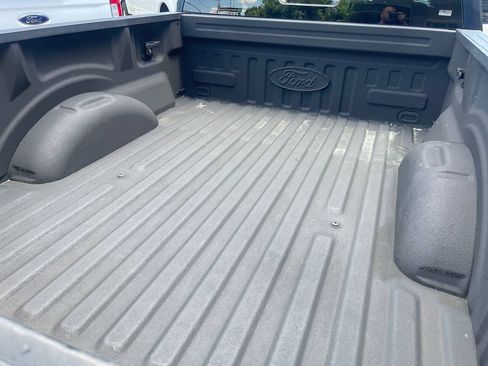 Used 2015 Ford F150 Lariat w/ Equipment Group 502A Luxury AWD/4WD image 7