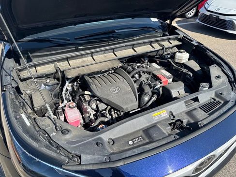 Used 2025 Toyota Highlander XLE image 46