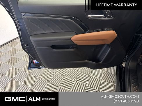 New 2026 GMC Canyon AT4 w/ Technology Plus Package image 12