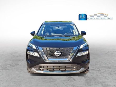 Used 2023 Nissan Rogue Platinum AWD/4WD image 2