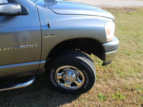 Used 2006 Dodge Ram 2500 Truck SLT w/ Trailer Tow Group image 8