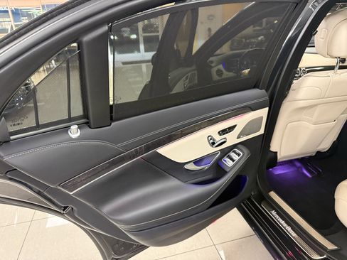 Used 2018 Mercedes-Benz S 560 4MATIC Sedan image 11