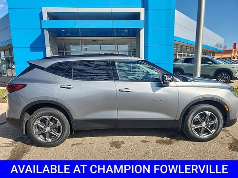 Used 2025 Chevrolet Blazer LT w/ Convenience Package AWD/4WD image 7