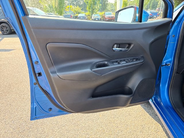 Used 2023 Nissan Versa SV FWD image 16