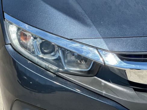 Used 2018 Honda Civic EX image 33