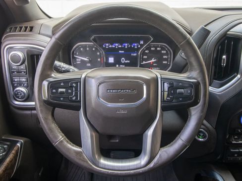 Used 2019 GMC Sierra 1500 Denali w/ Denali Ultimate Package AWD/4WD image 29