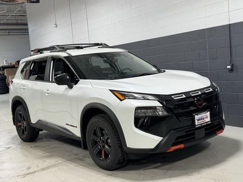 New 2026 Nissan Rogue SV AWD/4WD image 2