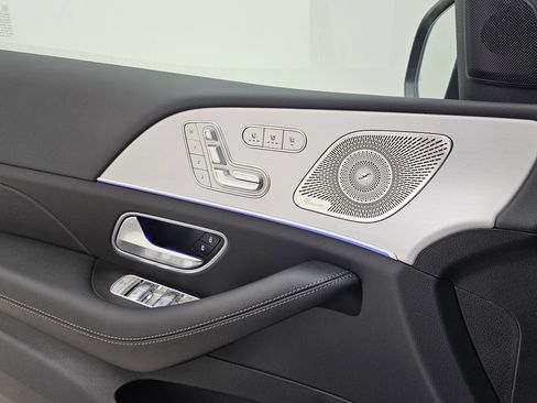 New 2026 Mercedes-Benz GLS 450 4MATIC image 14