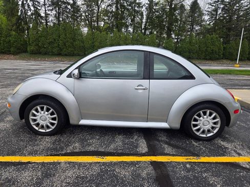 Used 2005 Volkswagen Beetle GLS FWD image 4