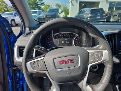 Used 2024 GMC Terrain SLE w/ Driver Convenience Package AWD/4WD image 19