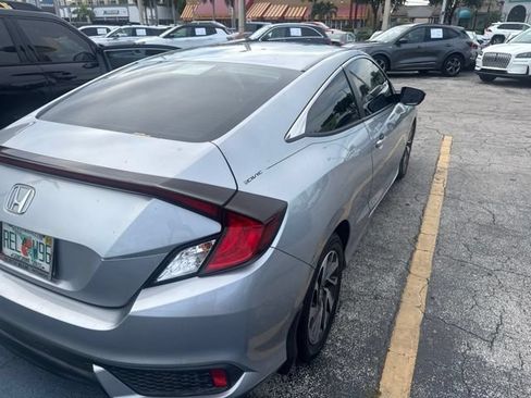 Used 2020 Honda Civic LX image 4