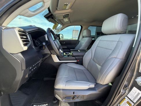 Used 2022 Toyota Tundra SR5 w/ SR5 Premium Package image 20