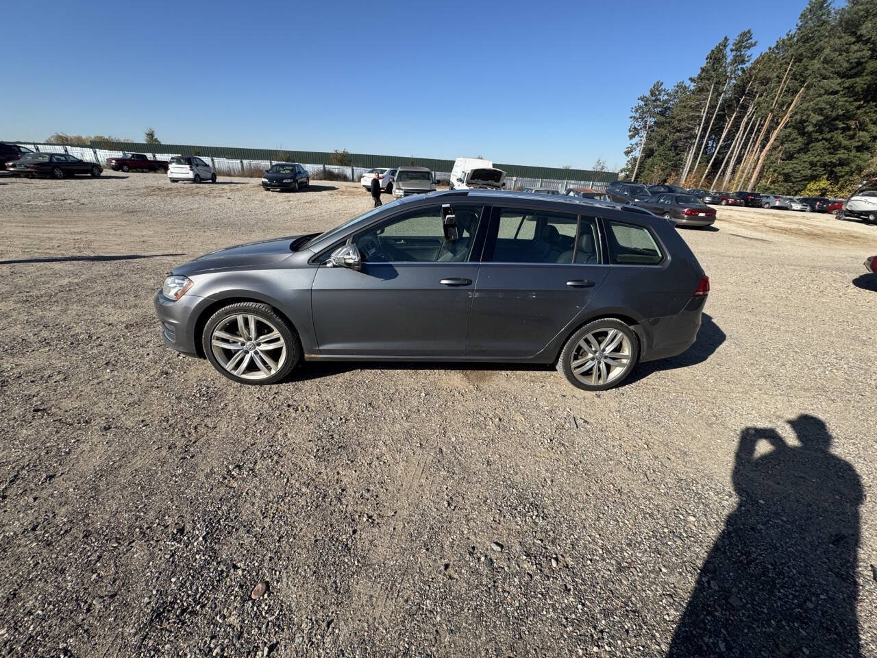 Used 2015 Volkswagen Golf SEL FWD image 2