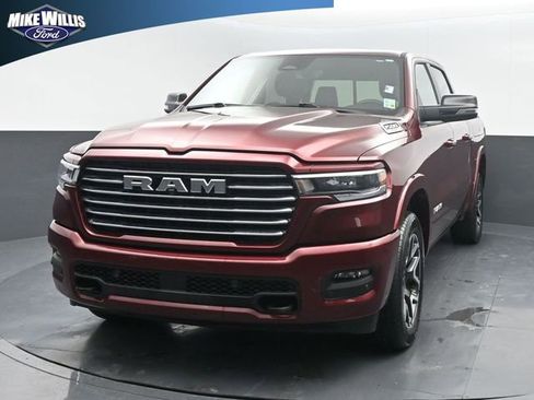 Used 2025 RAM 1500 Laramie w/ Laramie Southwest Edition AWD/4WD image 3