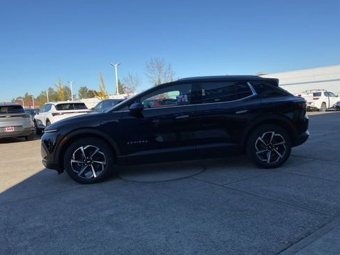 New 2026 Chevrolet Equinox EV LT image 4