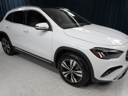New 2026 Mercedes-Benz GLA 250 image 3