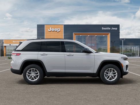 New 2026 Jeep Grand Cherokee Laredo X AWD/4WD image 22
