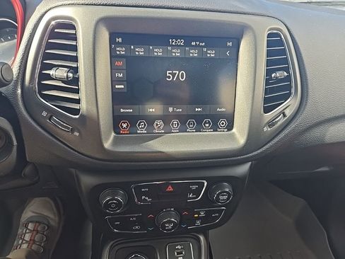 Used 2021 Jeep Compass Trailhawk image 19