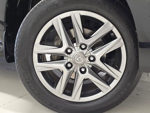 Used 2015 Lexus LX 570 4WD image 52