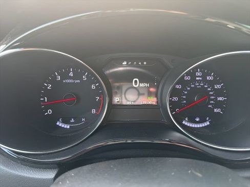 Used 2016 Kia Sedona SX FWD image 26