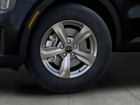 New 2026 Kia Sorento LX FWD image 9
