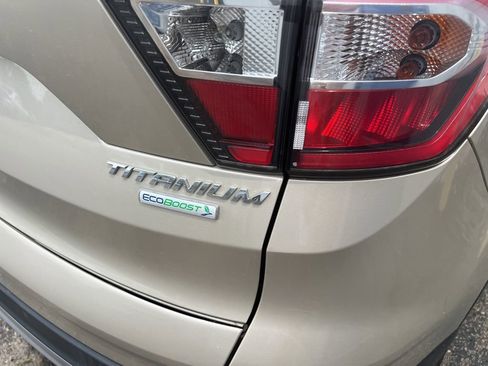 Used 2017 Ford Escape Titanium FWD image 8