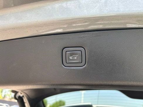 Used 2024 Chevrolet Blazer LT w/ Convenience Package FWD image 43