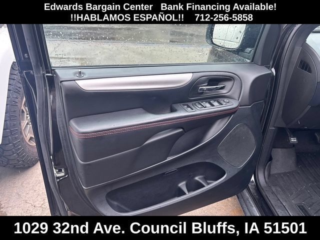 Used 2019 Dodge Grand Caravan GT FWD image 14