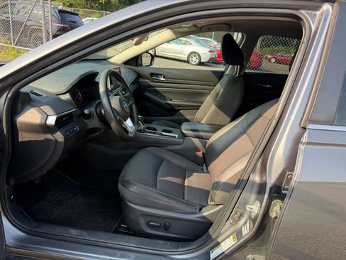 Used 2020 Nissan Altima 2.5 S FWD image 24