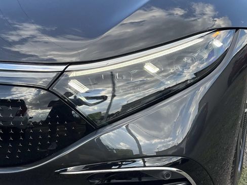 Used 2023 Mercedes-Benz EQS 450+ 4MATIC Sedan image 9