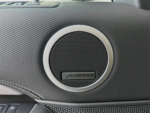 New 2026 Land Rover Discovery Limited Edition image 20