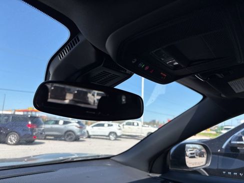 Used 2026 Chevrolet Equinox LT FWD image 37