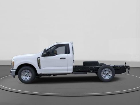 New 2026 Ford F350 2WD Regular Cab Super Duty image 3