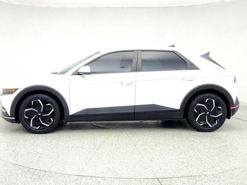 Used 2022 Hyundai Ioniq 5 SE image 8