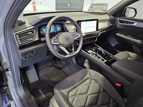 New 2026 Volkswagen Atlas Cross Sport SE FWD image 12