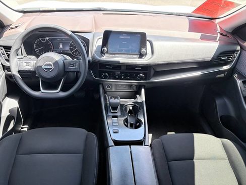 Used 2023 Nissan Rogue S FWD image 9
