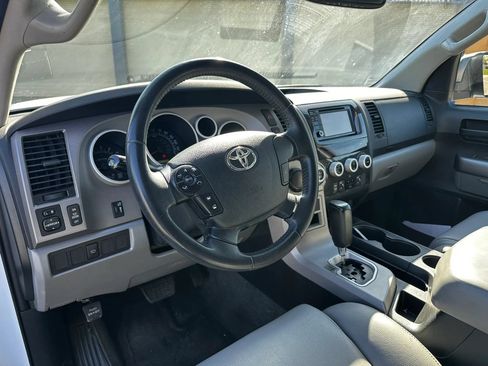 Used 2012 Toyota Sequoia SR5 w/ Premium Pkg RWD image 10
