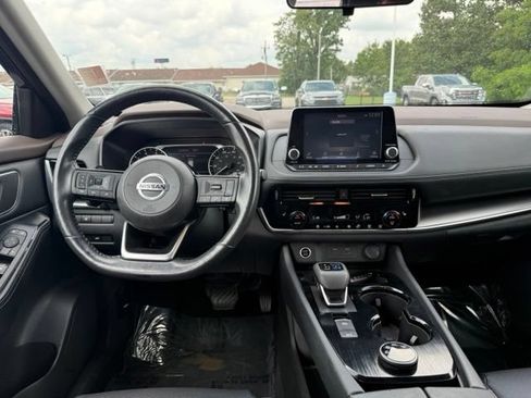 Used 2021 Nissan Rogue SV w/ Premium Package AWD/4WD image 8
