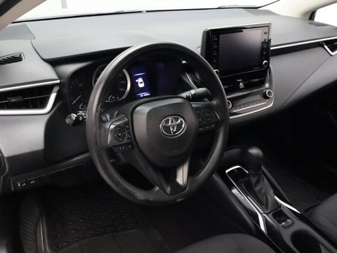 Used 2022 Toyota Corolla LE FWD image 15