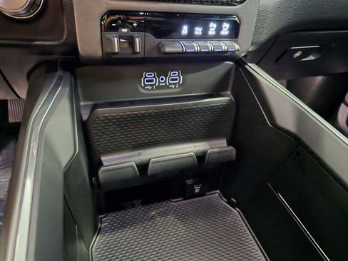 Certified 2021 RAM 1500 Laramie w/ Sport Appearance Package AWD/4WD image 34