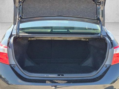 Used 2016 Toyota Corolla L FWD image 7