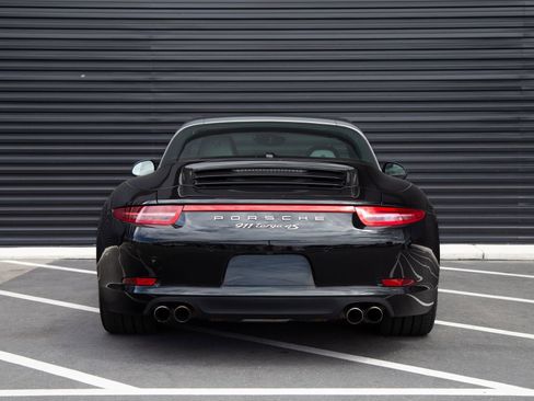 Certified 2016 Porsche 911 Targa 4S AWD/4WD image 3