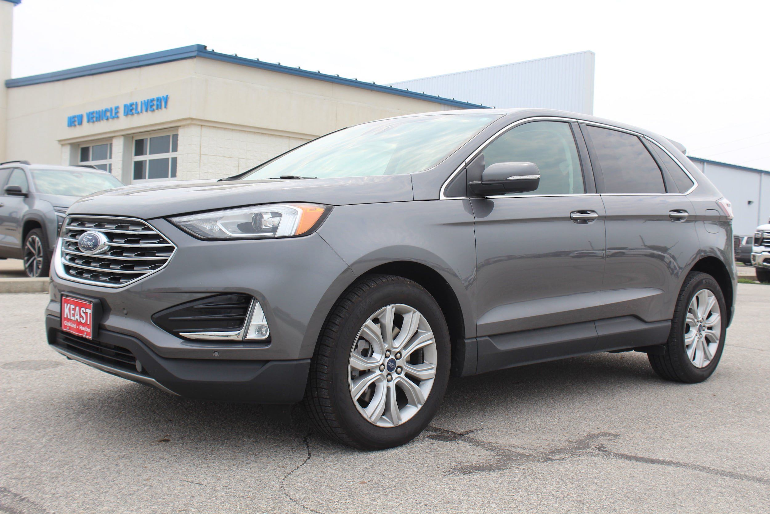 Used 2022 Ford Edge Titanium AWD/4WD image 1