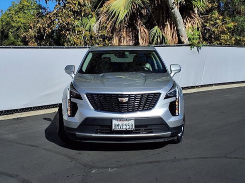 Used 2019 Cadillac XT4 Premium Luxury w/ Cold Weather Package image 2