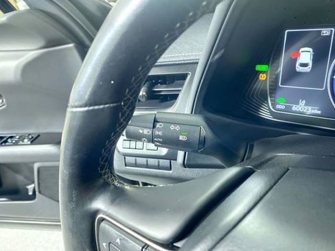 Used 2019 Lexus UX 250h image 15